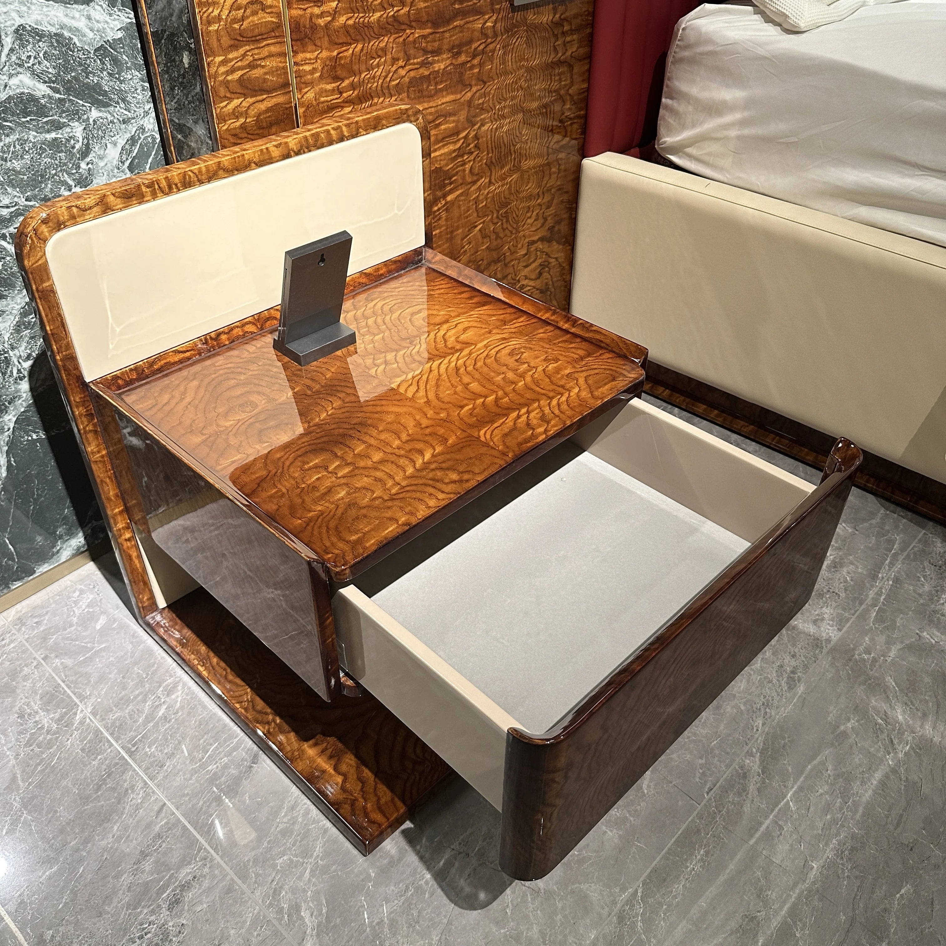 Modern Luxury Home Furniture Bedroom Soft Headboard Solid Wood Frame Upholstered Bed Full Queen King Size Hotel Bedroom Set