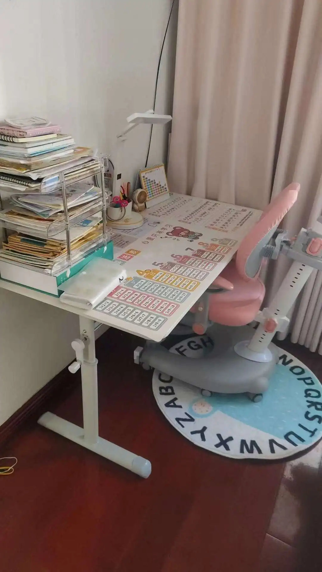 Hand Crank Adjustable Height Desk Computer Desk & Office  Ergonomic Study Table Home Office Writing Gaming Desk for Kids Adults